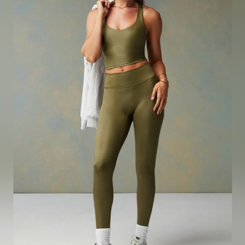 Fabletics Motion365 High-Waisted Legging XS/Short | 25 Color Dark Moss Shine